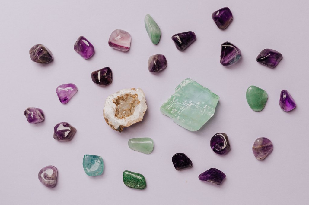 Améthyste, quartz, agate : dureté, couleur et origine